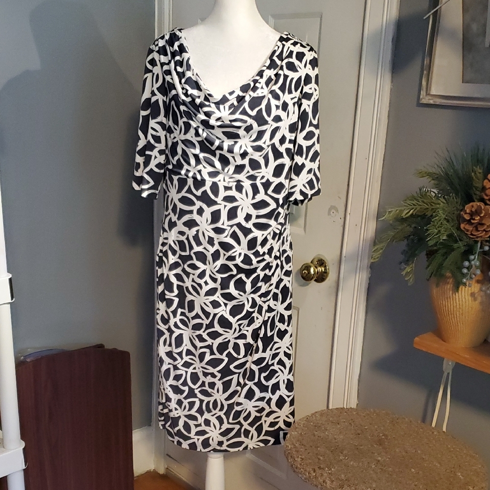 Anne Klein Black and White Midi Dress